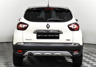 Подержанный автомобиль Renault Kaptur 2018 года (6 фото)