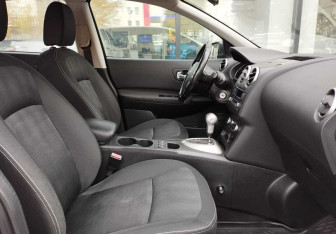 Подержанный автомобиль Nissan Qashqai 2011 года (10 фото)