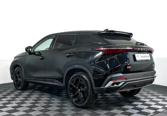 Подержанный автомобиль Omoda C5 2023 года (7 фото)