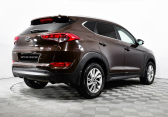 Подержанный автомобиль Hyundai Tucson 2016 года (3 фото)