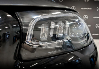 Подержанный автомобиль Mercedes-Benz Maybach GLS 2021 года (17 фото)