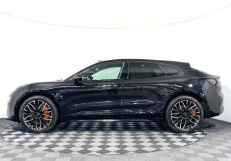 Подержанный автомобиль Zeekr 001 2024 года (8 фото)