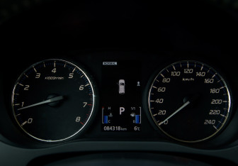 Подержанный автомобиль Mitsubishi Outlander 2021 года (9 фото)