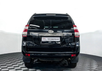 Подержанный автомобиль Toyota Land Cruiser Prado 2015 года (6 фото)