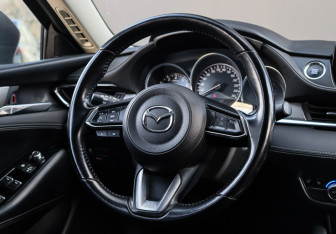 Подержанный автомобиль Mazda 6 Sedan 2018 года (11 фото)