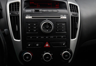 Подержанный автомобиль Kia Ceed Hatchback 2012 года (13 фото)