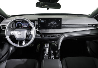 Подержанный автомобиль Toyota Camry Sedan 2024 года (13 фото)