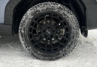 Подержанный автомобиль Haval H3 2024 года (16 фото)