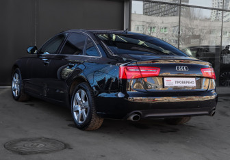 Подержанный автомобиль Audi A6 Sedan 2014 года (6 фото)