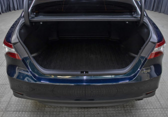 Подержанный автомобиль Toyota Camry Sedan 2020 года (10 фото)