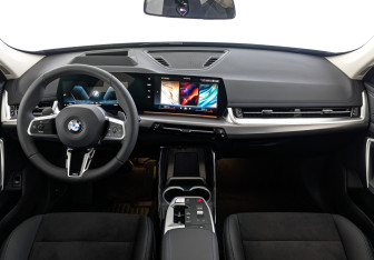 Новый BMW X1 2025 (10 фото)