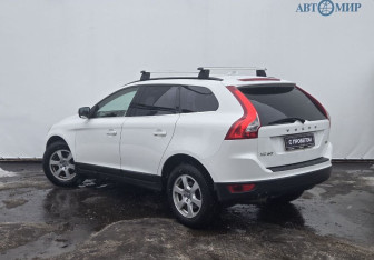 Подержанный автомобиль Volvo XC60 2012 года (6 фото)