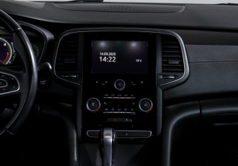 Подержанный автомобиль Renault Talisman Wagon 2018 года (13 фото)