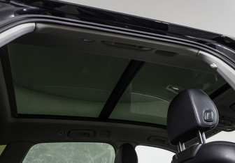 Подержанный автомобиль Audi Q7 2017 года (18 фото)