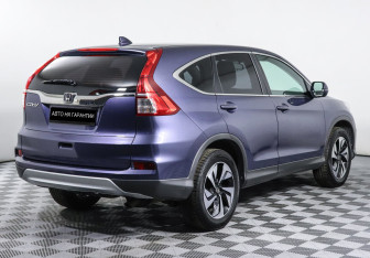 Подержанный автомобиль Honda CR-V 2018 года (3 фото)