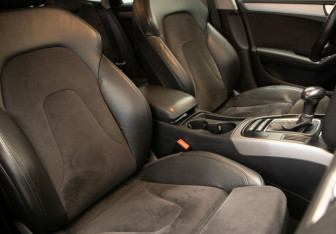 Подержанный автомобиль Audi A4 Sedan 2013 года (29 фото)