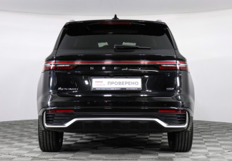 Подержанный автомобиль Geely Monjaro 2023 года (6 фото)