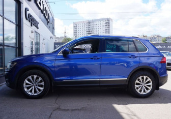Подержанный автомобиль Volkswagen Tiguan 2018 года (8 фото)