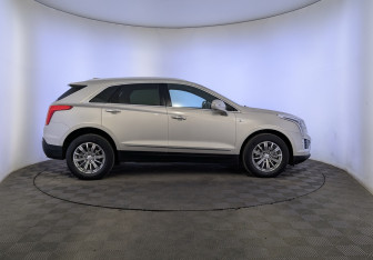 Подержанный автомобиль Cadillac XT5 2016 года (4 фото)