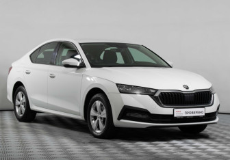 Подержанный автомобиль Skoda Octavia Liftback 2020 года (3 фото)