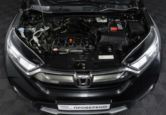 Подержанный автомобиль Honda CR-V 2018 года (9 фото)