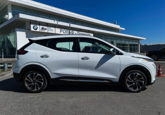 Подержанный автомобиль Chevrolet Bolt 2021 года (16 фото)