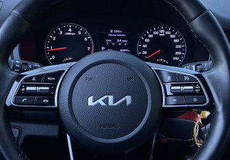 Подержанный автомобиль Kia Seltos 2021 года (14 фото)