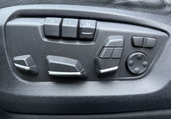 Подержанный автомобиль BMW X5 2014 года (13 фото)