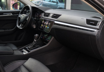 Подержанный автомобиль Skoda Superb Liftback 2024 года (7 фото)