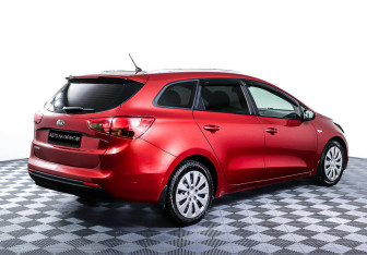 Подержанный автомобиль Kia Ceed Wagon 2013 года (5 фото)