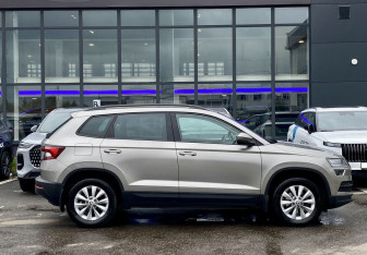 Подержанный автомобиль Skoda Karoq 2020 года (4 фото)