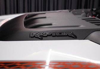 Подержанный автомобиль Ford F-150 2022 года (36 фото)