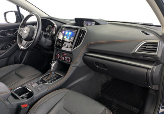Подержанный автомобиль Subaru XV 2017 года (21 фото)
