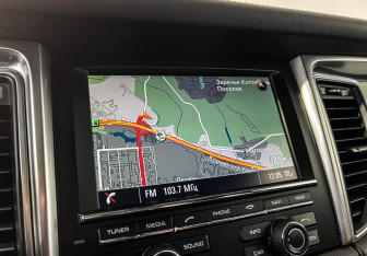 Подержанный автомобиль Porsche Macan 2014 года (22 фото)