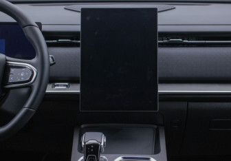 Подержанный автомобиль Jaecoo J7 2024 года (14 фото)