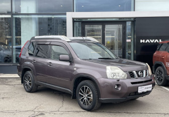 Подержанный автомобиль Nissan X-Trail 2008 года (3 фото)