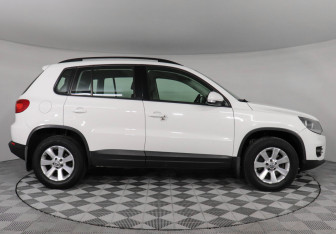 Подержанный автомобиль Volkswagen Tiguan 2013 года (4 фото)