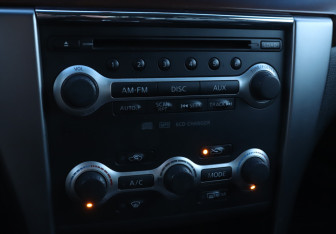 Подержанный автомобиль Nissan Teana 2008 года (15 фото)