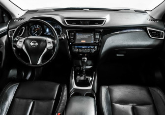 Подержанный автомобиль Nissan Qashqai 2016 года (7 фото)