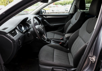 Подержанный автомобиль Skoda Octavia Liftback 2018 года (15 фото)