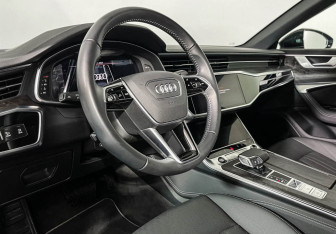 Подержанный автомобиль Audi A6 Sedan 2020 года (13 фото)