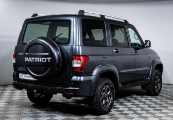 Подержанный автомобиль УАЗ Patriot 2023 года (5 фото)