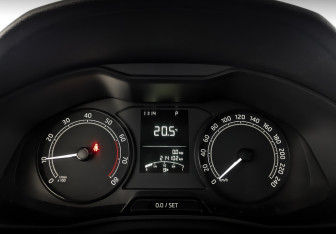 Подержанный автомобиль Skoda Rapid Liftback 2021 года (13 фото)
