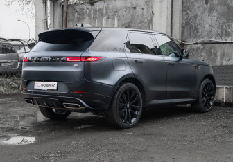 Подержанный автомобиль Land Rover Range Rover Sport 2022 года (4 фото)