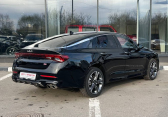 Подержанный автомобиль Kia K5 2024 года (5 фото)