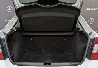 Подержанный автомобиль Skoda Rapid Liftback 2019 года (10 фото)