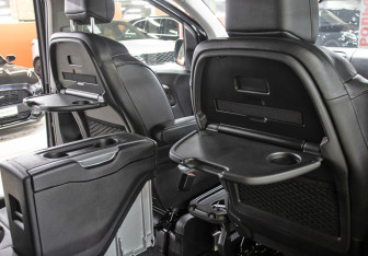 Подержанный автомобиль Peugeot Traveller 2020 года (23 фото)