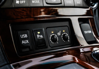 Подержанный автомобиль Toyota Highlander 2012 года (19 фото)