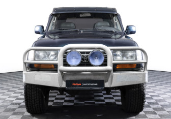 Подержанный автомобиль Toyota Land Cruiser Suv 1997 года (2 фото)