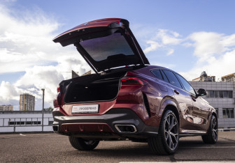 Подержанный автомобиль BMW X6 2020 года (49 фото)